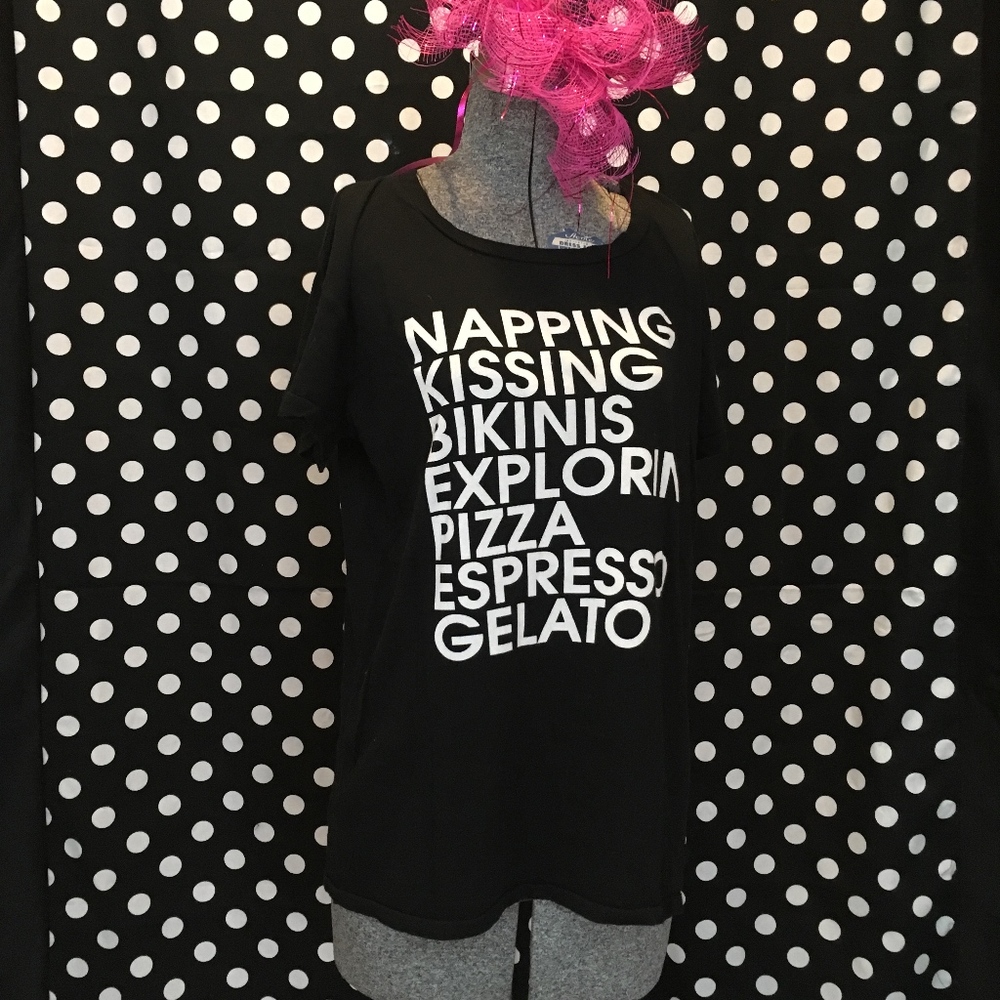 WILDFOX TEE // Black // Short Sleeved